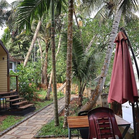 GreenChromide Homestays Mundrothuruth Buitenkant foto