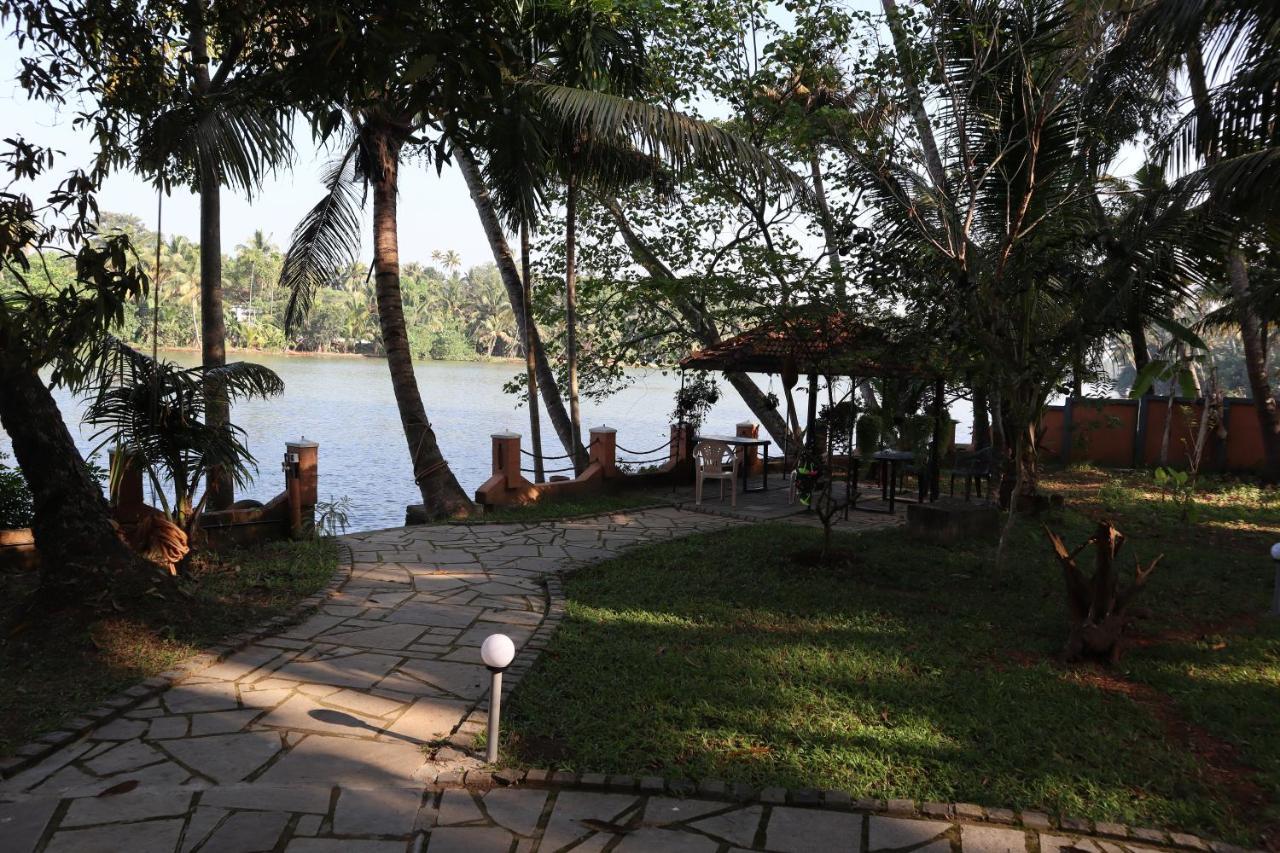 GreenChromide Homestays Mundrothuruth Buitenkant foto